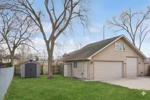 4549 E Larch Ave, Glenview, IL 60025 - Photo 25