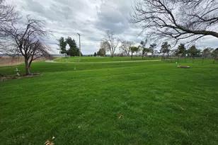 47 Carriage Hill Ct, Sterling, IL 61081 - Photo 39