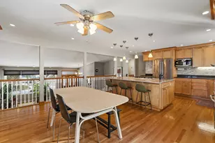 9330 Murray Ct, Morton Grove, IL 60053 - Photo 5