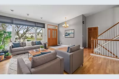9330 Murray Court, Morton Grove, IL 60053 - Photo 11