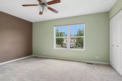 [Address not provided], Carpentersville, IL 60110 - Photo 11