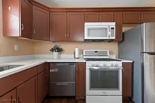 128 Independence Ave, Joliet, IL 60433 - Photo 7