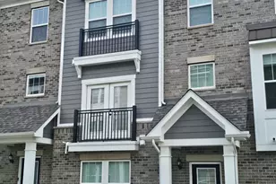 6303 Sandbelt Dr, Woodridge, IL 60517 - Photo 1