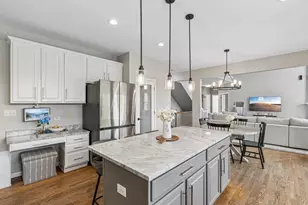 5 Orchid Ct, Streamwood, IL 60107 - Photo 7