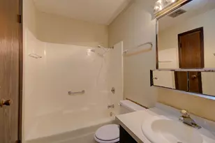 2224 Oneida St, Joliet, IL 60435 - Photo 9