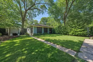 305 N Ridgeland Ave, Oak Park, IL 60302 - Photo 29