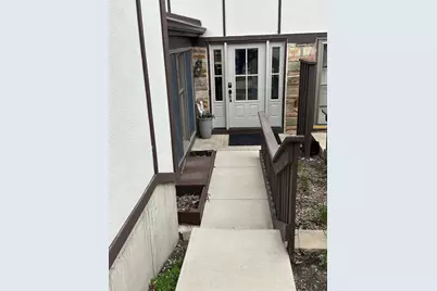 32 White Oak Circle #0, Saint Charles, IL 60174 - Photo 1