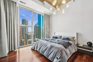 550 N St Clair St, Chicago, IL 60611 - Photo 9