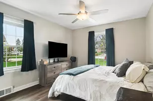 418 N Dryden Pl, Arlington Heights, IL 60004 - Photo 13
