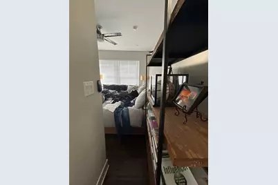 709 W Barry Avenue #S2, Chicago, IL 60657 - Photo 11