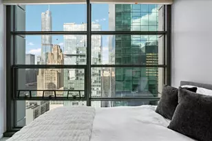 240 E Illinois St, Chicago, IL 60611 - Photo 15