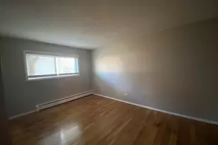 8994 Kennedy Dr, Des Plaines, IL 60016 - Photo 5