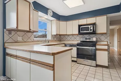 1600 N 17th Avenue #1, Melrose Park, IL 60160 - Photo 7