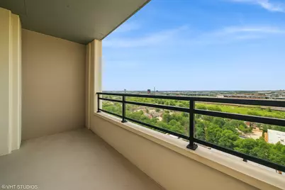 1255 S State Street #1802, Chicago, IL 60605 - Photo 9