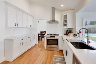 1032 Heatherfield Ln, Glenview, IL 60025 - Photo 7