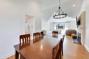 1032 Heatherfield Ln, Glenview, IL 60025 - Photo 5