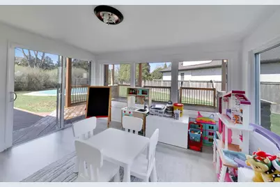 1032 Heatherfield Lane, Glenview, IL 60025 - Photo 9