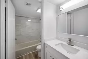 210 E Fountainview Ln, Lombard, IL 60148 - Photo 13