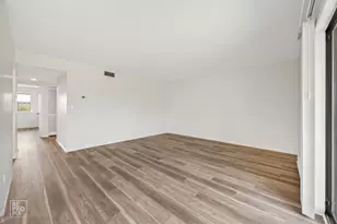 210 E Fountainview Ln, Lombard, IL 60148 - Photo 5