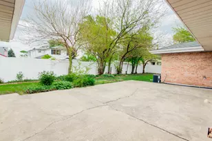 7945 Mobile Ave, Burbank, IL 60459 - Photo 3