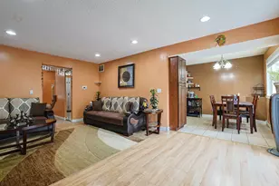 4453 Bell Ln, Hanover Park, IL 60133 - Photo 9