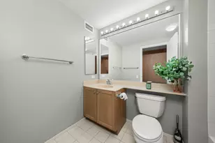 400 N La Salle Dr, Chicago, IL 60654 - Photo 13