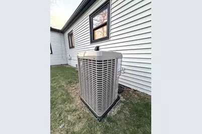 219 E Berkshire Avenue, Lombard, IL 60148 - Photo 49