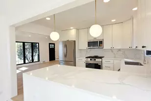 219 E Berkshire Ave, Lombard, IL 60148 - Photo 7