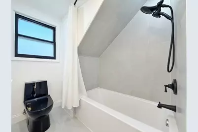 219 E Berkshire Avenue, Lombard, IL 60148 - Photo 33