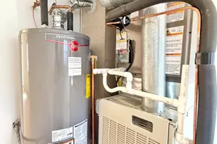 219 E Berkshire Ave, Lombard, IL 60148 - Photo 47