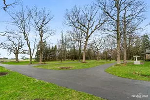 43W762 McDonald Rd, Elgin, IL 60124 - Photo 5