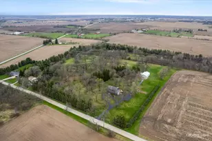 43W762 McDonald Rd, Elgin, IL 60124 - Photo 3