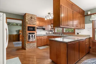 43W762 McDonald Rd, Elgin, IL 60124 - Photo 13