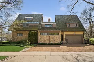 2448 Lincolnwood Dr, Evanston, IL 60201 - Photo 3
