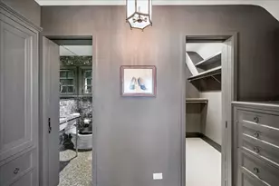 2448 Lincolnwood Dr, Evanston, IL 60201 - Photo 35