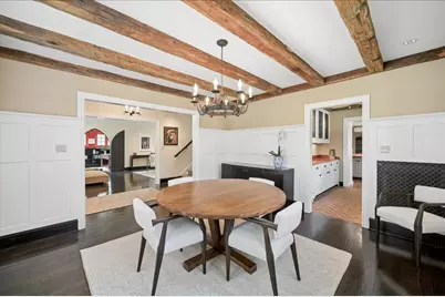 2448 Lincolnwood Drive, Evanston, IL 60201 - Photo 15