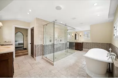 2448 Lincolnwood Drive, Evanston, IL 60201 - Photo 31