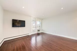 6121 W Higgins Ave, Chicago, IL 60630 - Photo 7