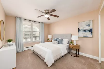 6121 W Higgins Avenue #C2, Chicago, IL 60630 - Photo 11