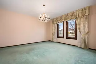 8146 Braeburn Ln, Orland Park, IL 60462 - Photo 5