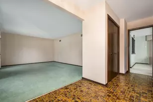 8146 Braeburn Ln, Orland Park, IL 60462 - Photo 3