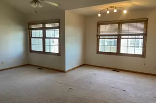 674 S Peace Rd, Sycamore, IL 60178 - Photo 11