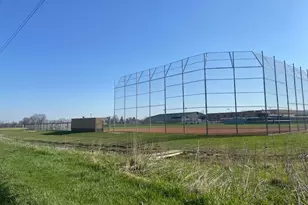 674 S Peace Rd, Sycamore, IL 60178 - Photo 17