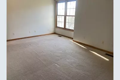 674 S Peace Road, Sycamore, IL 60178 - Photo 9