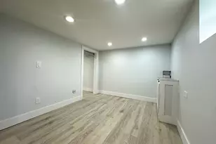 9820 S California Ave, Evergreen Park, IL 60805 - Photo 29