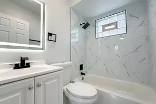 9820 S California Ave, Evergreen Park, IL 60805 - Photo 13