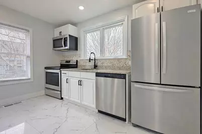 9820 S California Avenue, Evergreen Park, IL 60805 - Photo 11