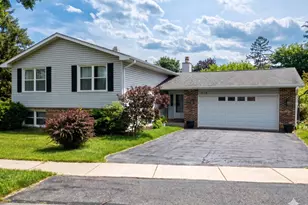 1928 N High Grove Ln, Palatine, IL 60074 - Photo 1