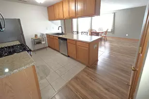 6314 Lanterne Dr, Loves Park, IL 61111 - Photo 3