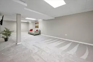 1355 Beckett Ln, Schaumburg, IL 60173 - Photo 33